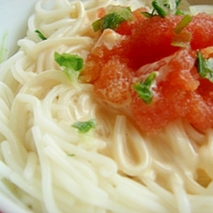 お素麺でまろやかマヨ明太サラダ